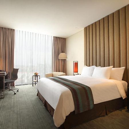 Po Hotel Semarang Exterior photo