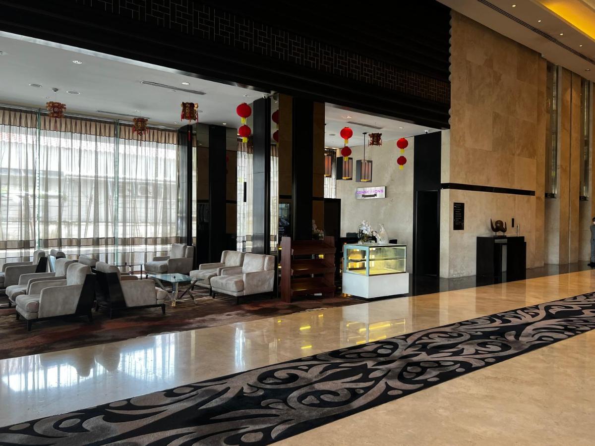 Po Hotel Semarang Exterior photo