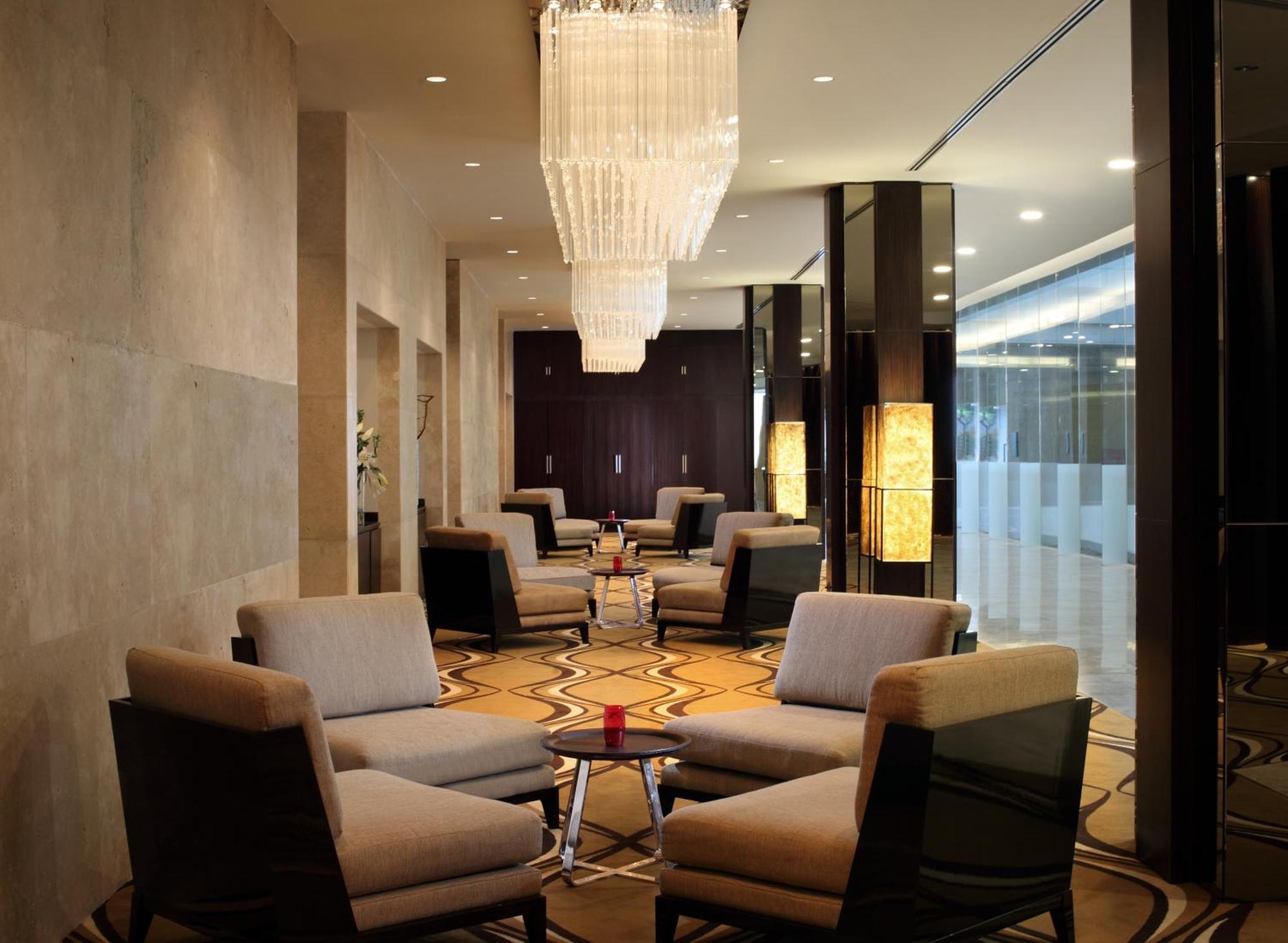 Po Hotel Semarang Interior photo
