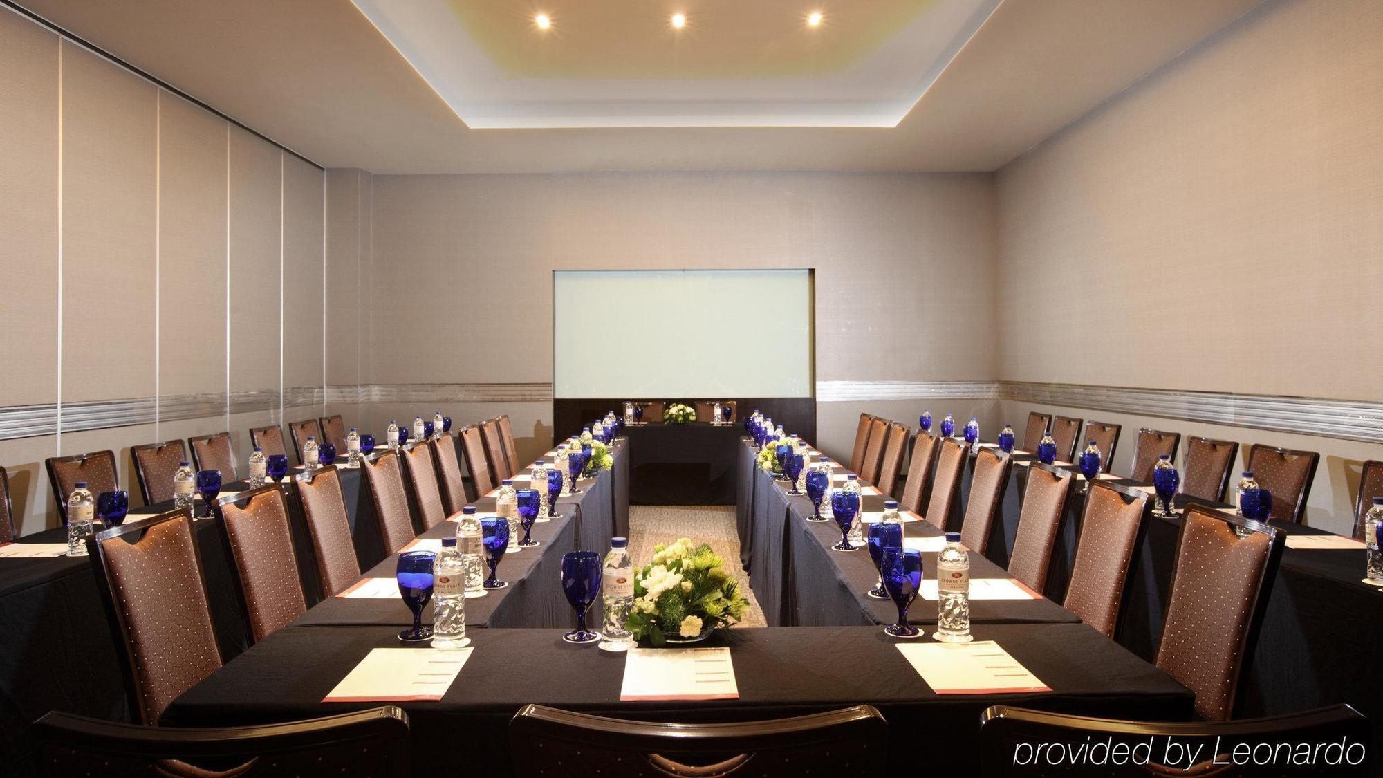 Po Hotel Semarang Business photo