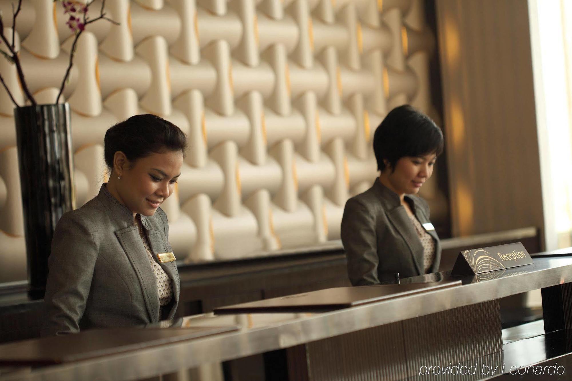 Po Hotel Semarang Interior photo
