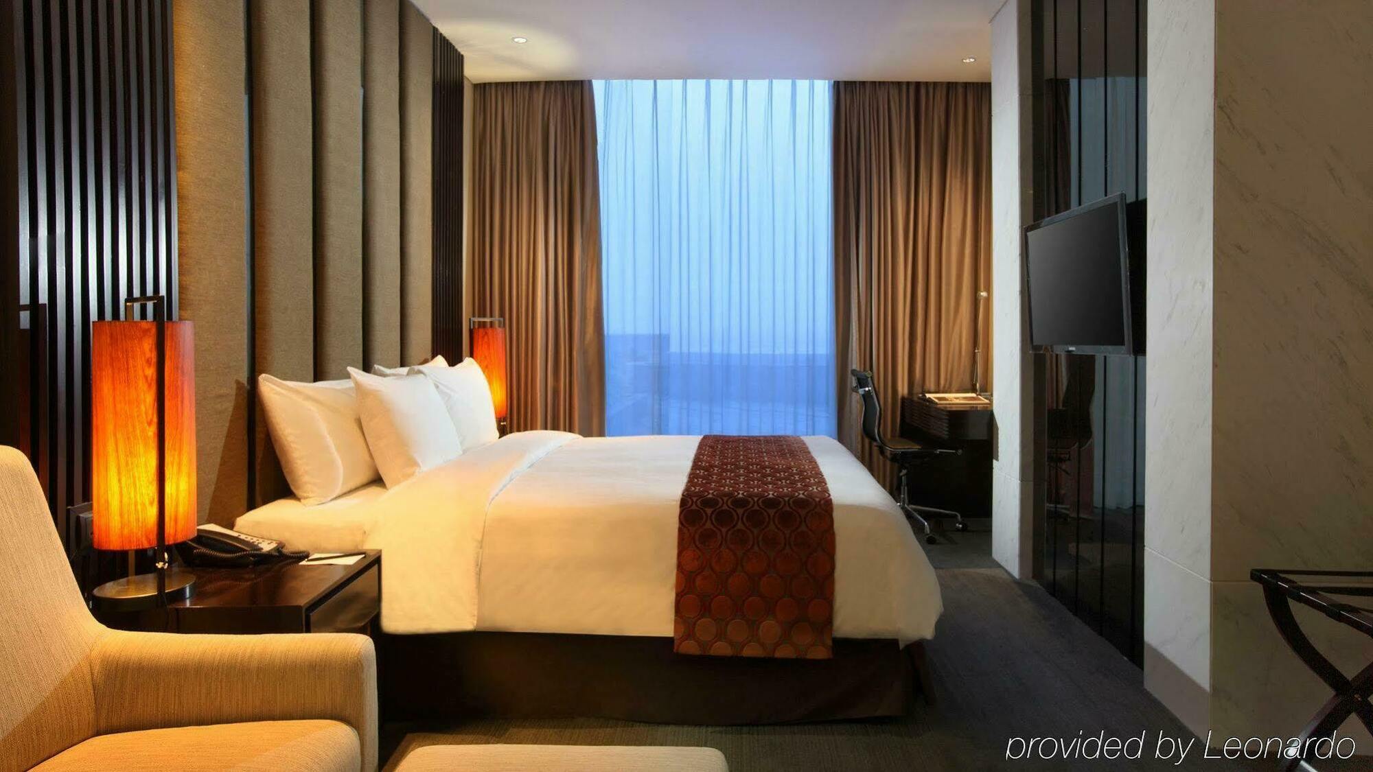 Po Hotel Semarang Exterior photo
